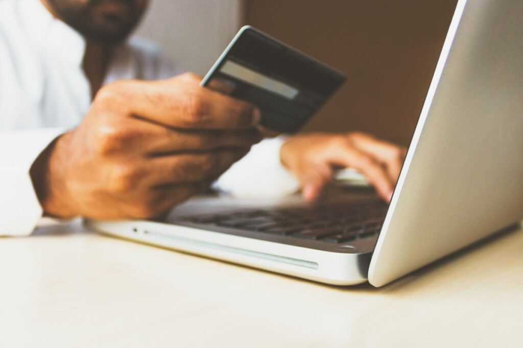 Modern Access Control: From Card Readers to Mobile Credentials
